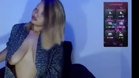 chocolatemilkebony online show from January 27, 11:43 am