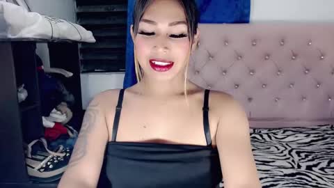 chocolatetriplex online show from March 2, 3:09 am