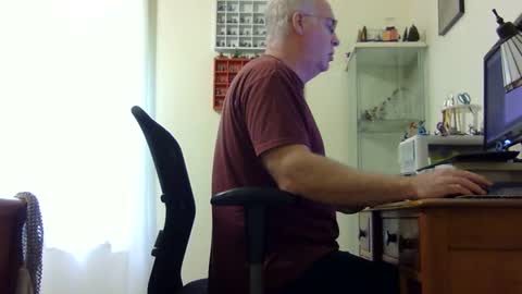 chris2002b online show from September 21, 11:17 pm