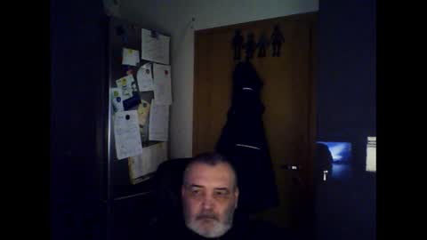 Snapshot of chris250268 chatting on December 5, 7:38 am Chris online show from December 5, 7:38 am