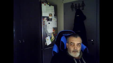 Snapshot of chris250268 chatting on October 4, 11:30 am Chris online show from October 4, 11:30 am