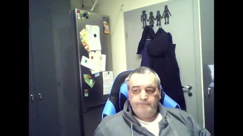 Chris online show from April 5, 5:48 am