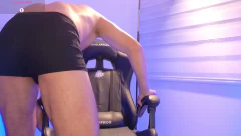 Chris Argent online show from October 24, 2:52 am