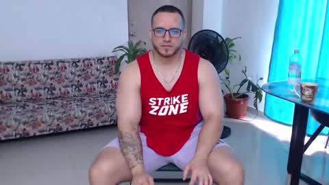 Snapshot of chris_huntter chatting on September 18, 10:12 pm chris_huntter online show from September 18, 10:12 pm