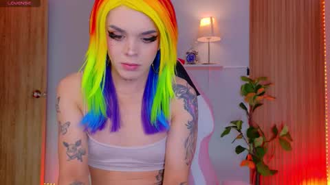 juli   Instagram july rv17 - Twitter juli rv17     online show from March 16, 11:58 am