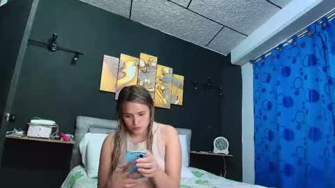 Snapshot of chris_sharon2023 chatting on November 16, 11:21 pm Yarixa online show from November 16, 11:21 pm