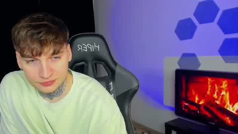 Chris Tyson online show from February 22, 11:35 pm