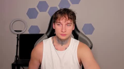 Chris Tyson online show from October 19, 8:53 pm