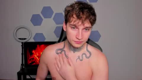 Chris Tyson online show from October 22, 9:36 pm