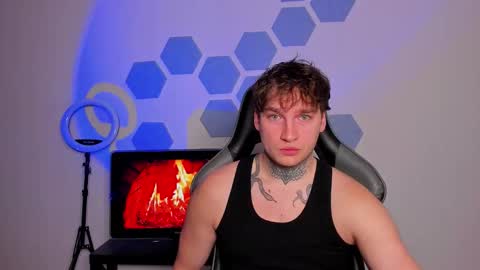 Chris Tyson online show from November 1, 10:12 pm