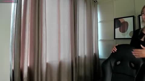 Chris online show from March 25, 8:37 pm