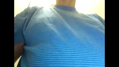 Snapshot of chrispycum chatting on December 17, 12:55 pm Chris online show from December 17, 12:55 pm