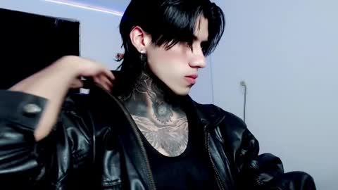 CHRIS  INDEPENT MODEL online show from February 6, 7:51 pm