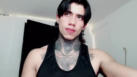 CHRIS  INDEPENT MODEL online show from February 23, 12:16 pm