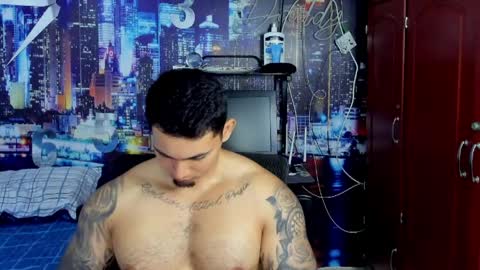 Chriss Stewart online show from April 7, 2:12 am