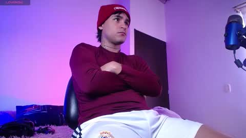 Christian Wang online show from October 27, 6:45 pm