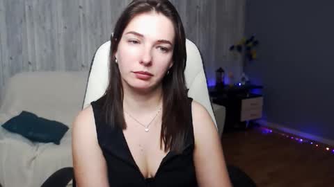 Snapshot of chrisssstaylor chatting on November 18, 9:36 am Christi online show from November 18, 9:36 am