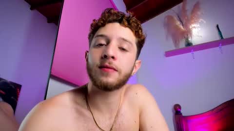 Snapshot of chrisstianford chatting on November 9, 6:33 am Hi dont forguet to follow me online show from November 9, 6:33 am