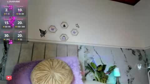 Snapshot of christal_cutee chatting on September 13, 4:56 am Christal online show from September 13, 4:56 am