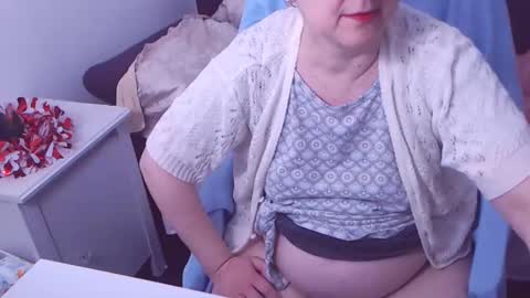 Snapshot of christarose chatting on January 5, 6:46 am Christa online show from January 5, 6:46 am