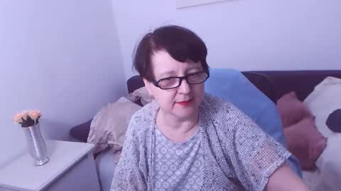 Snapshot of christarose chatting on February 26, 7:49 pm Christa online show from February 26, 7:49 pm