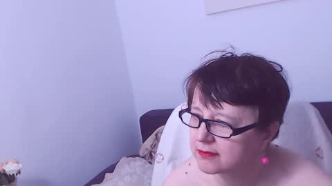 Snapshot of christarose chatting on September 24, 8:56 pm Christa online show from September 24, 8:56 pm