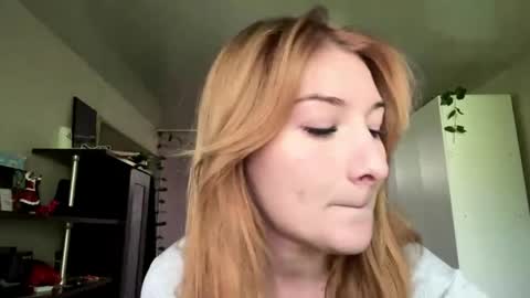 Christia online show from April 20, 8:50 am