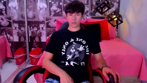 Snapshot of christian_foxx chatting on May 6, 2:00 pm Christian online show from May 6, 2:00 pm