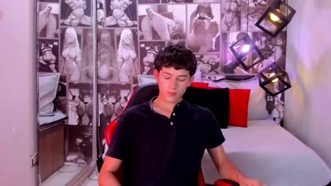 Snapshot of christian_foxx chatting on May 28, 2:14 pm Christian online show from May 28, 2:14 pm