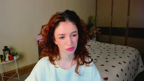 Snapshot of christinaconteeree chatting on April 22, 3:20 am christinaconteeree online show from April 22, 3:20 am