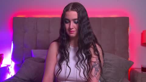 Snapshot of christinamilton chatting on January 26, 3:06 am Christina online show from January 26, 3:06 am
