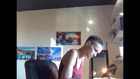 Christina Saunters online show from February 22, 10:31 pm