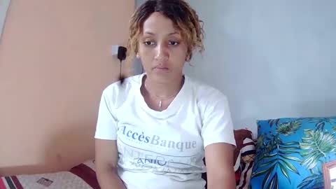 Snapshot of christine213 chatting on March 7, 9:40 am christine213 online show from March 7, 9:40 am