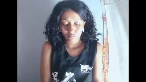 Snapshot of christine213 chatting on November 8, 12:44 am christine213 online show from November 8, 12:44 am