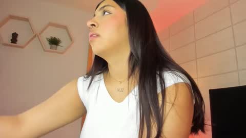 Christine  online show from October 21, 12:06 pm