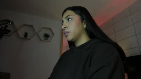 Christine  online show from November 6, 11:55 am