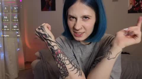 Snapshot of christy_memeow chatting on January 19, 10:06 pm christy memeow online show from January 19, 10:06 pm