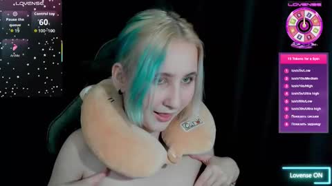 Snapshot of christyw3b chatting on November 21, 5:11 pm christyw3b online show from November 21, 5:11 pm