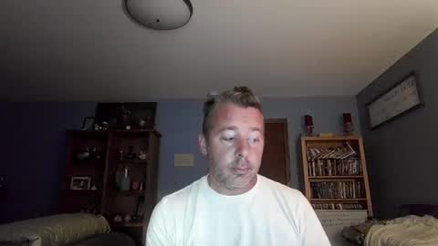 Snapshot of chrisw8121 chatting on September 14, 11:37 pm chrisw8121 online show from September 14, 11:37 pm