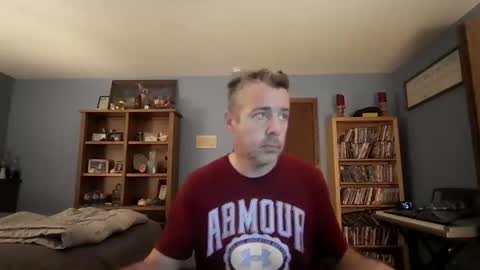 Snapshot of chrisw8121670385 chatting on February 19, 1:56 am Chris online show from February 19, 1:56 am