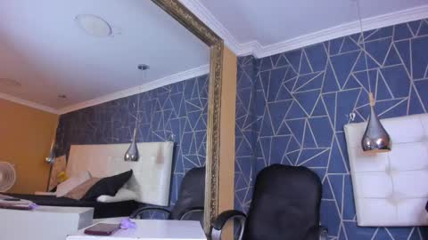 Chris online show from April 2, 1:14 am