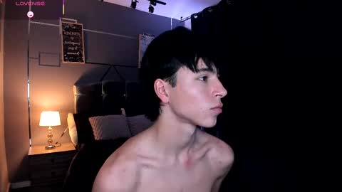 Snapshot of chrristopher77 chatting on September 13, 8:19 pm chrristopher77 online show from September 13, 8:19 pm