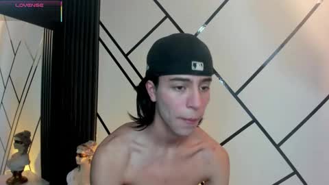 Snapshot of chrristopher77 chatting on September 15, 4:18 pm chrristopher77 online show from September 15, 4:18 pm