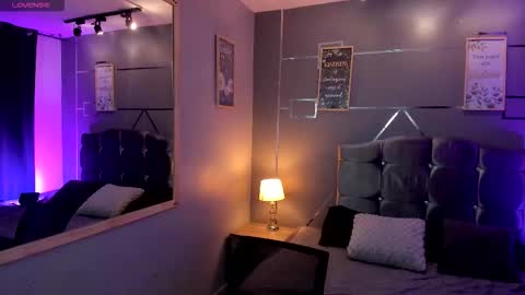 Snapshot of chrristopher77 chatting on October 22, 1:00 pm chrristopher77 online show from October 22, 1:00 pm