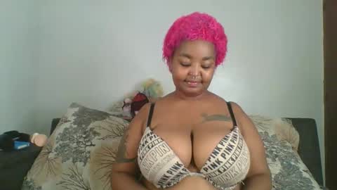 Snapshot of chubby_princess2 chatting on September 30, 3:06 pm chubby_princess2 online show from September 30, 3:06 pm