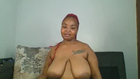 Snapshot of chubby_princess2 chatting on October 4, 1:31 pm chubby_princess2 online show from October 4, 1:31 pm