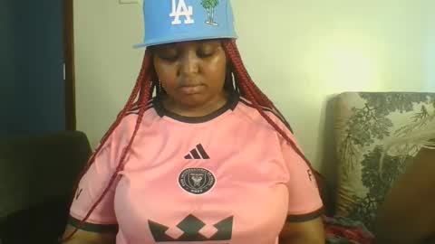 Snapshot of chubby_princess2 chatting on October 16, 8:37 am chubby_princess2 online show from October 16, 8:37 am