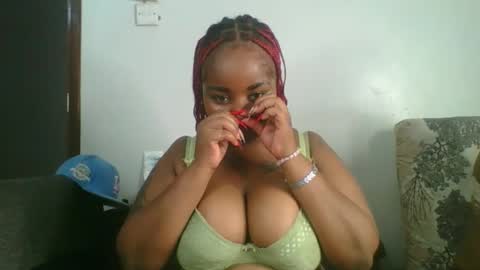 Snapshot of chubby_princess2 chatting on October 16, 9:27 pm chubby_princess2 online show from October 16, 9:27 pm