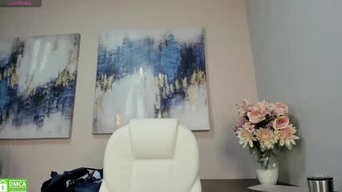 Snapshot of chubby_vaniie_ chatting on December 21, 12:16 pm Vanesa online show from December 21, 12:16 pm