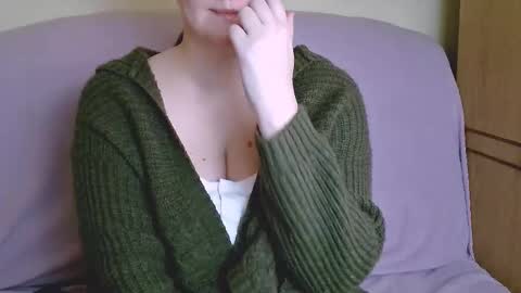 Snapshot of chubbymaia chatting on March 3, 12:27 pm Maia online show from March 3, 12:27 pm